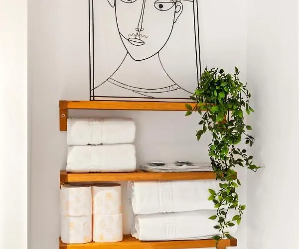 Victoriei 31 By Mrg Lejlighed *